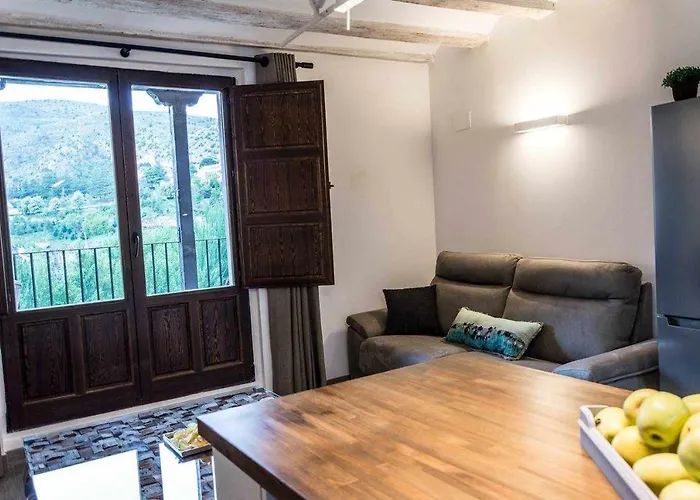 Casa Jarreta Azagra * الباراثين