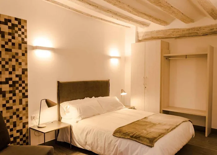 Casa Jarreta Azagra * الباراثين